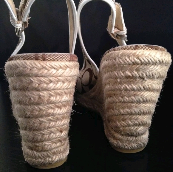 NEW AUTHENTIC VINTAGE COACH SIGNATURE C WEDGE SHOES SIZES 8 & 11 - Picture 8 of 16